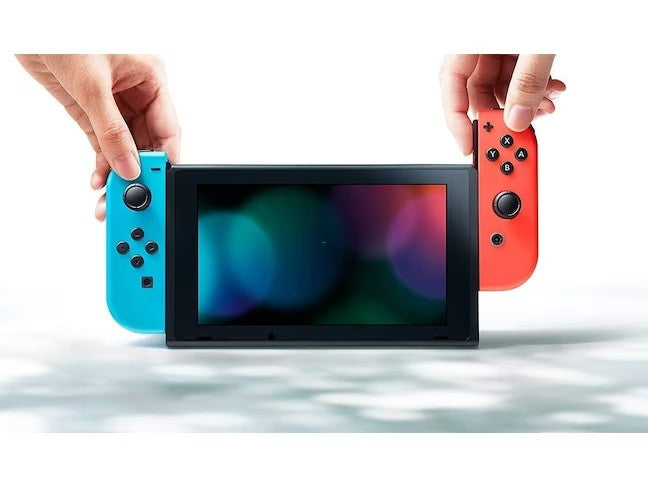 Nintendo Switch mit Neonblau/Neonrot Joy-Con-Controllern